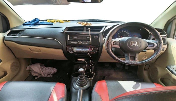 2017 Honda Amaze 1.2L I-VTEC S, Petrol, Manual, 1,10,137 km, interior