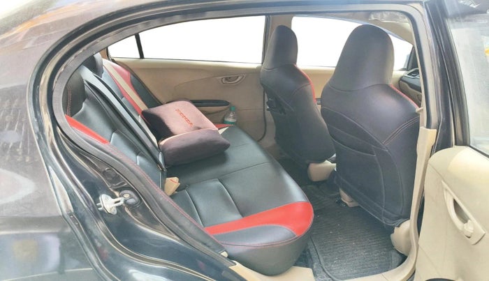 2017 Honda Amaze 1.2L I-VTEC S, Petrol, Manual, 1,10,137 km, interior