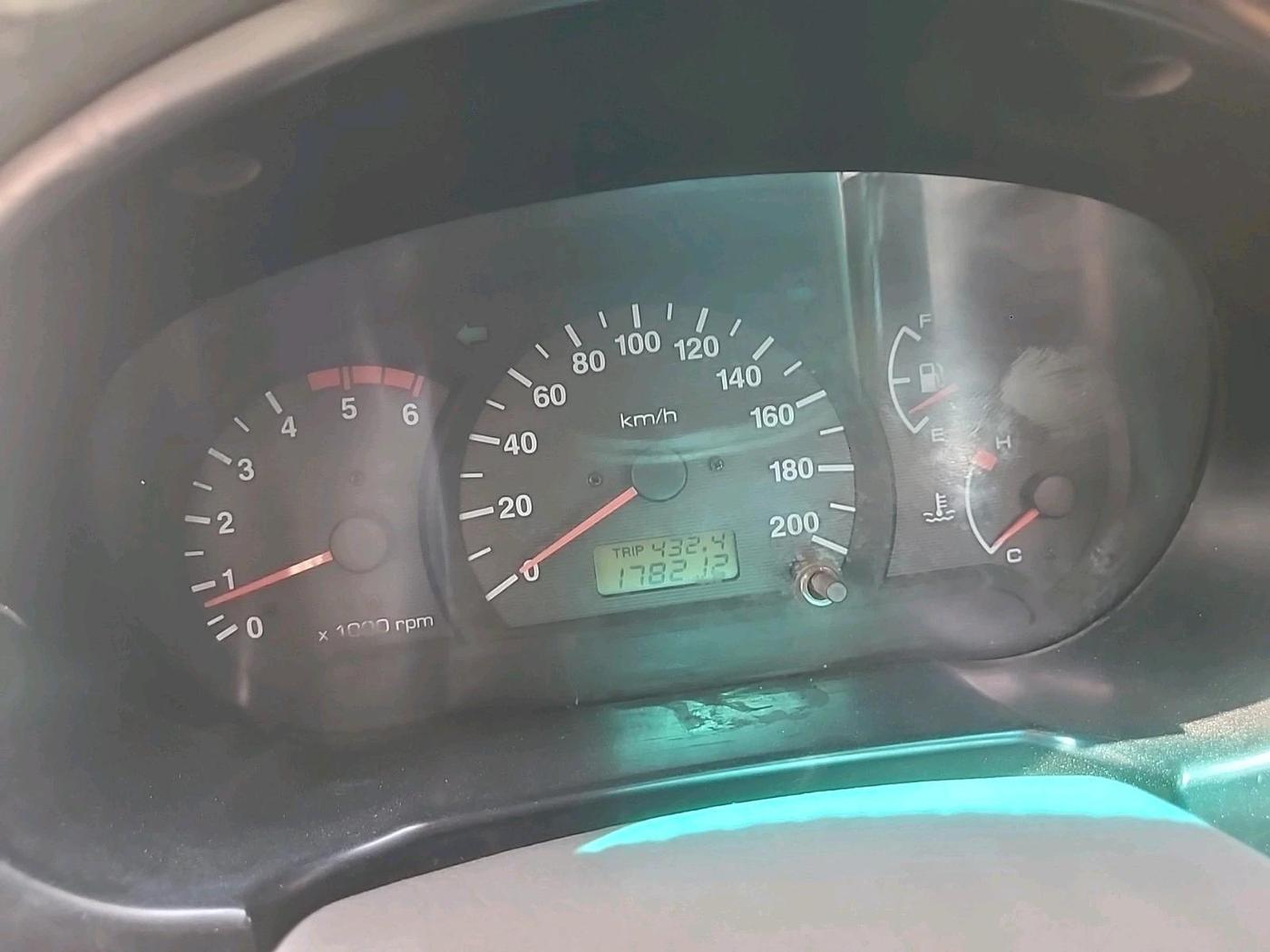 2004 Hyundai Accent CRDI, Diesel, Manual, 1,78,212 km, interior