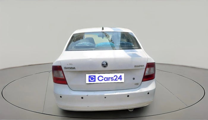 2014 Skoda Rapid AMBITION 1.6 TDI CR MT PLUS, Diesel, Manual, 1,26,022 km, exterior