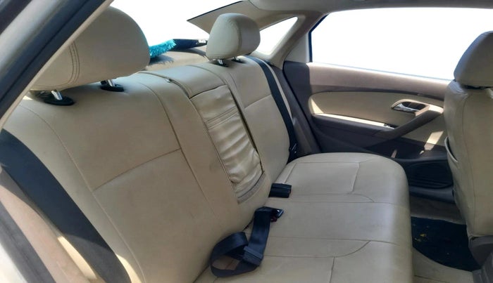 2014 Skoda Rapid AMBITION 1.6 TDI CR MT PLUS, Diesel, Manual, 1,26,022 km, interior