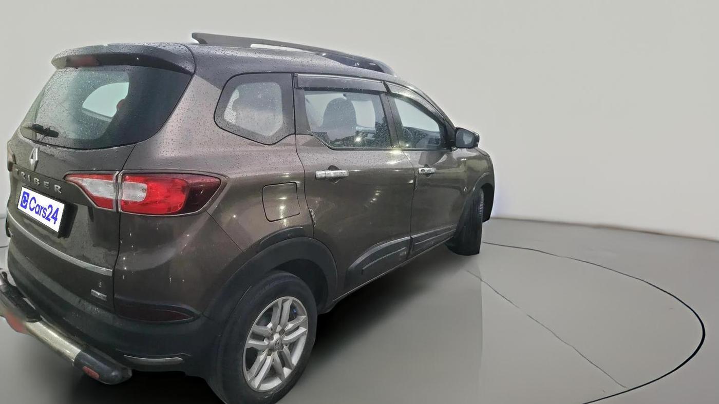 2022 Renault TRIBER RXZ AMT, Petrol, Automatic, 60,366 km, exterior