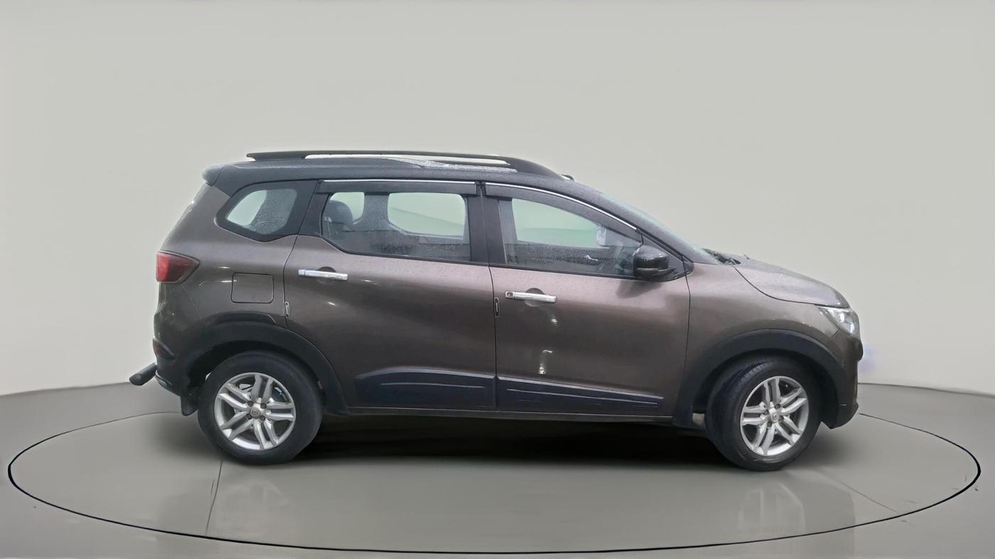 2022 Renault TRIBER RXZ AMT, Petrol, Automatic, 60,366 km, exterior