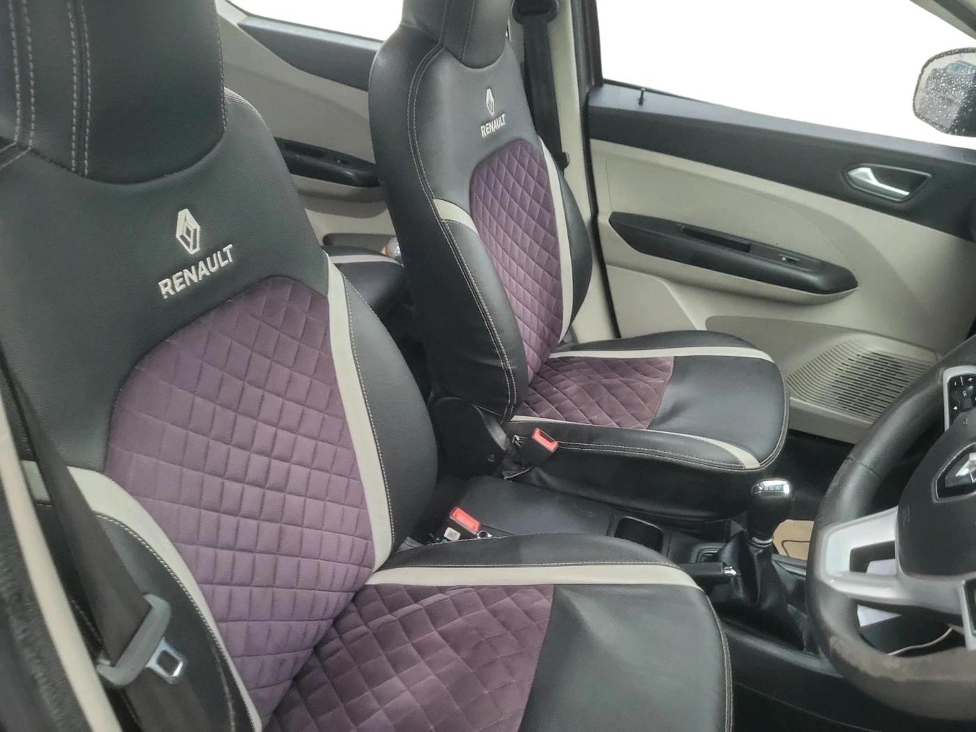 2022 Renault TRIBER RXZ AMT, Petrol, Automatic, 60,366 km, interior