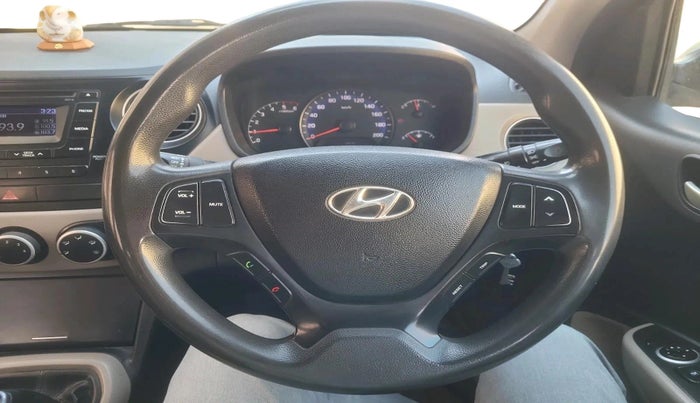 2014 Hyundai Xcent S 1.1 CRDI (O), Diesel, Manual, 1,27,874 km, interior