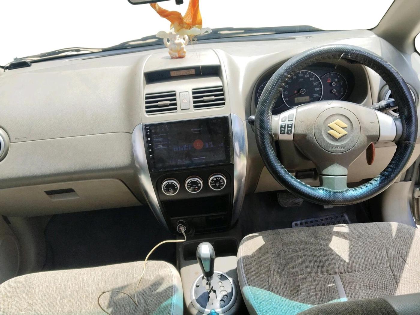 2013 Maruti SX4 ZXI AT, CNG, Automatic, 51,945 km, interior