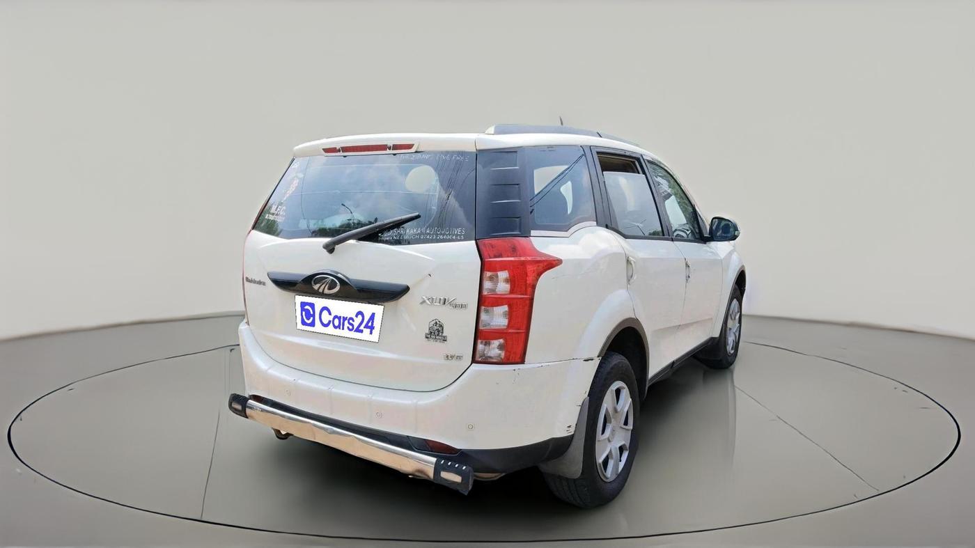 2016 Mahindra XUV500 W6, Diesel, Manual, 1,80,564 km, exterior