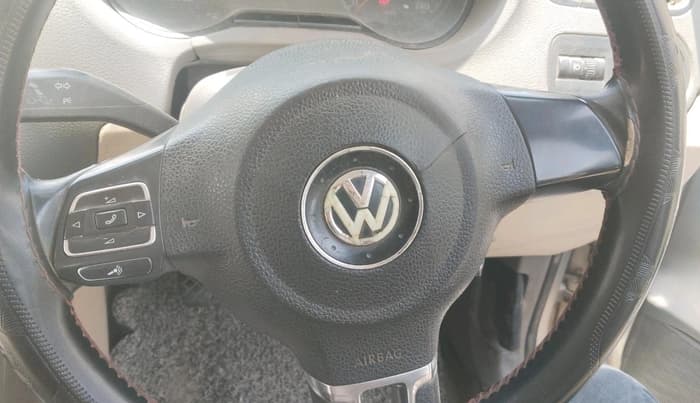 2014 Volkswagen Vento HIGHLINE DIESEL 1.6, Diesel, Manual, 1,27,865 km, interior