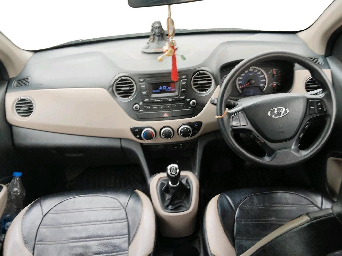 2016 Hyundai Grand i10 SPORTZ 1.2 KAPPA VTVT, Petrol, Manual, 75,880 km, interior