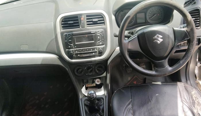 2017 Maruti Vitara Brezza VDI (O), Diesel, Manual, 99,564 km, interior