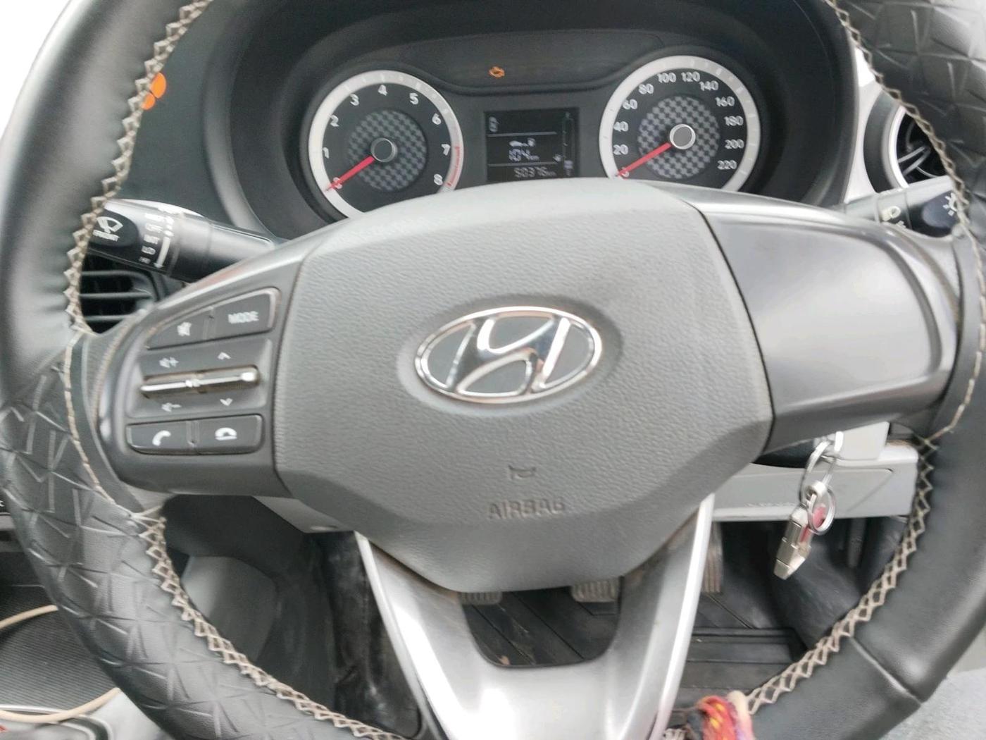 2020 Hyundai GRAND I10 NIOS MAGNA CORPORATE EDITION 1.2 KAPPA VTVT, Petrol, Manual, 50,376 km, interior