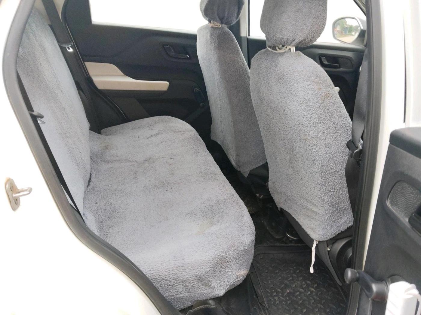 2025 Tata PUNCH PURE MT CNG, CNG, Manual, 12,384 km, interior