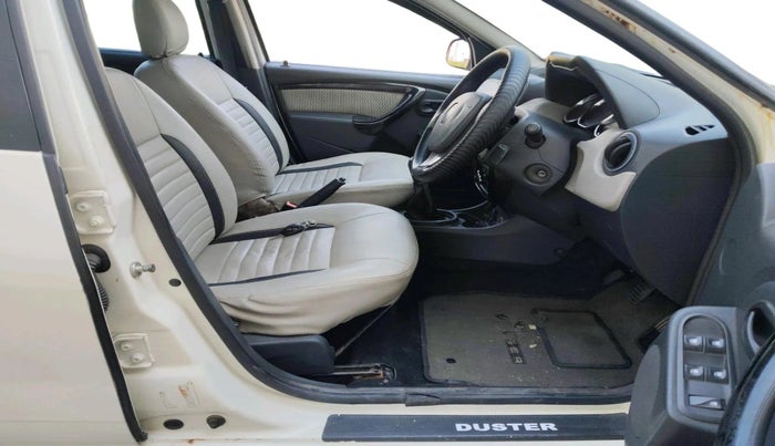 2015 Renault Duster 85 PS RXL DIESEL, Diesel, Manual, 1,03,673 km, interior