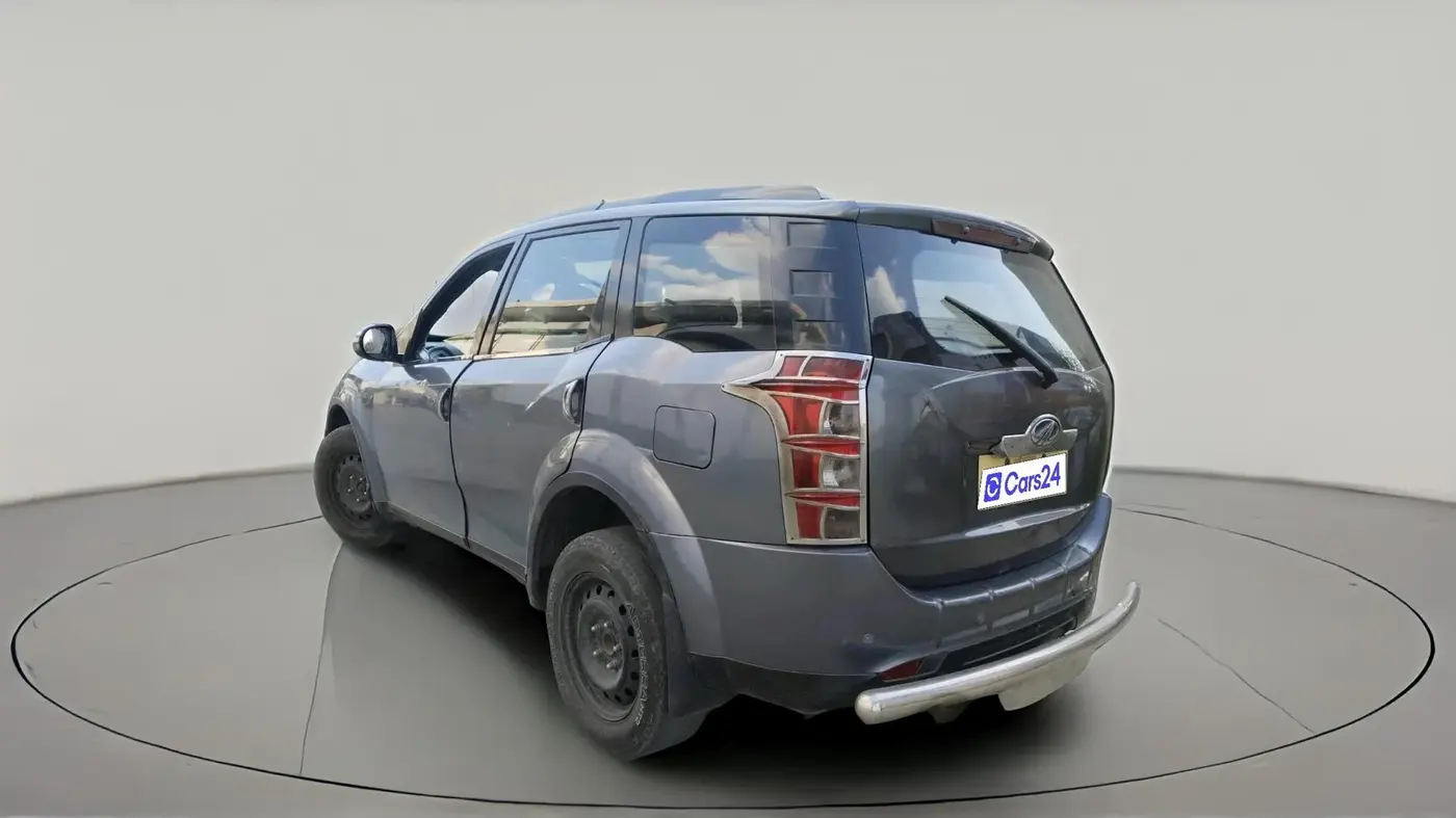 2012 Mahindra XUV500 W6, Diesel, Manual, 3,19,955 km, exterior