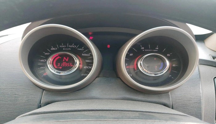 2012 Mahindra XUV500 W6, Diesel, Manual, 3,19,955 km, interior