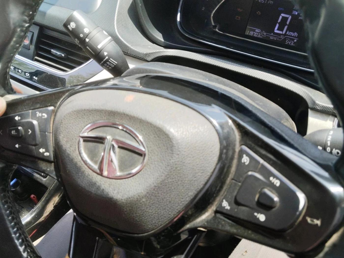 2023 Tata NEXON XZ PLUS DIESEL SUNROOF, Diesel, Manual, 1,19,703 km, interior