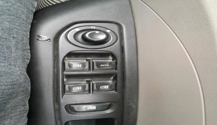 2021 Renault TRIBER RXZ, Petrol, Manual, 58,386 km, interior