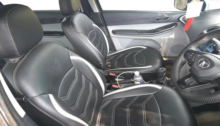 2022 Tata Tiago XT CNG, CNG, Manual, 33,841 km, interior
