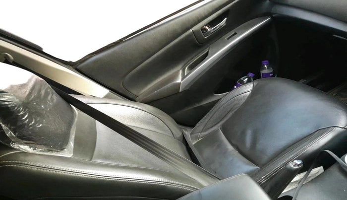 2020 Maruti S Cross ALPHA 1.5, Petrol, Manual, 35,421 km, interior