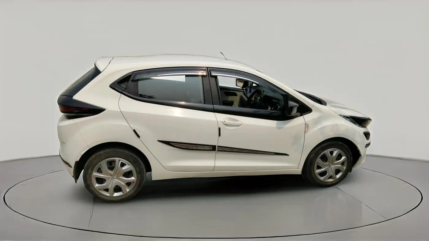 2022 Tata ALTROZ XM PLUS PETROL, Petrol, Manual, 32,321 km, exterior