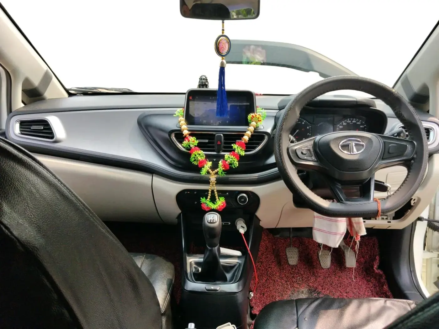 2022 Tata ALTROZ XM PLUS PETROL, Petrol, Manual, 32,321 km, interior