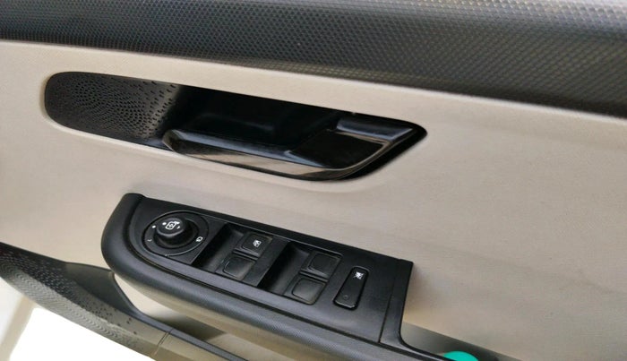 2022 Tata ALTROZ XM PLUS PETROL, Petrol, Manual, 32,321 km, interior