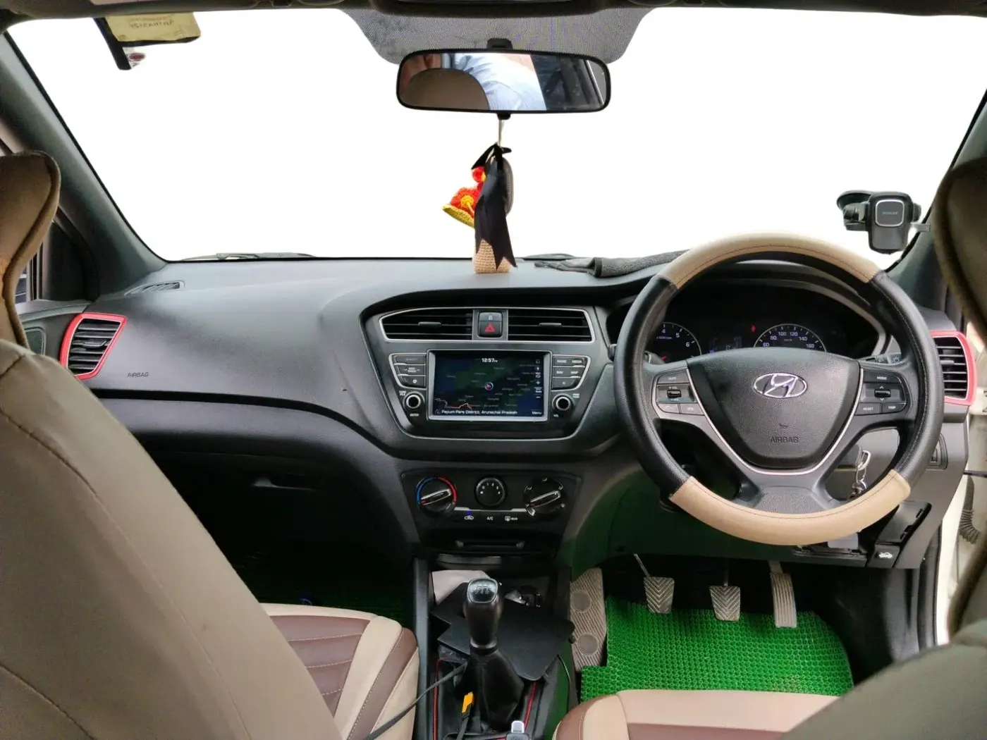 2019 Hyundai Elite i20 SPORTZ PLUS 1.2 DUAL TONE, Petrol, Manual, 69,080 km, interior