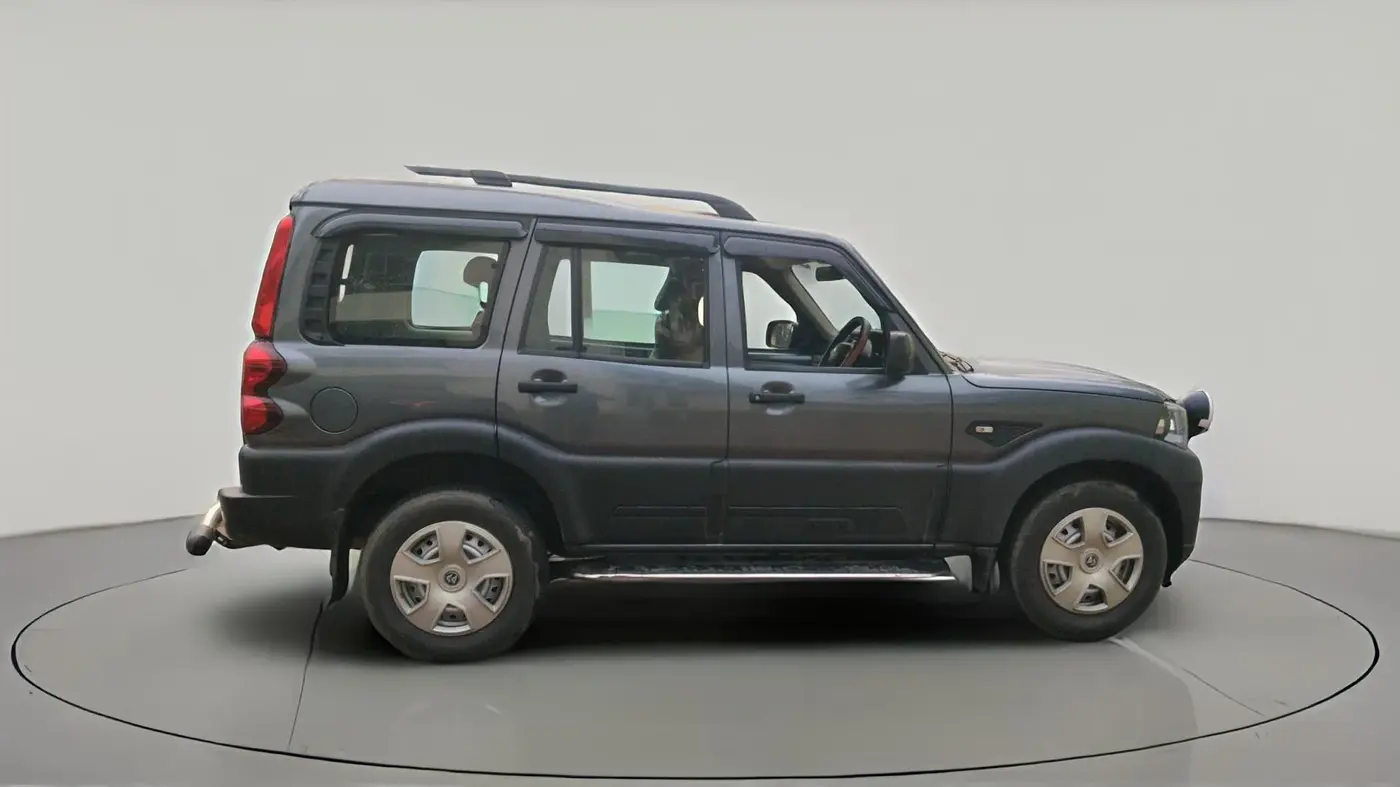 2022 Mahindra SCORPIO CLASSIC S 7STR, Diesel, Manual, 23,787 km, exterior