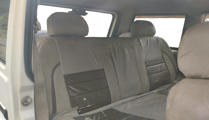 2015 Mahindra Bolero SLX BS-III, Diesel, Manual, 1,66,033 km, interior