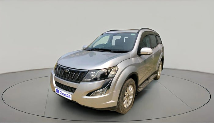 2016 Mahindra XUV500 W10, Diesel, Manual, 63,596 km, exterior