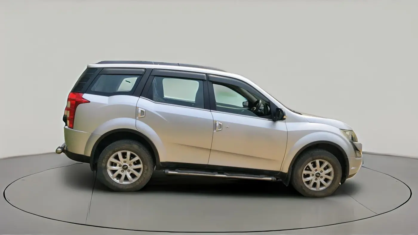 2016 Mahindra XUV500 W10, Diesel, Manual, 63,596 km, exterior
