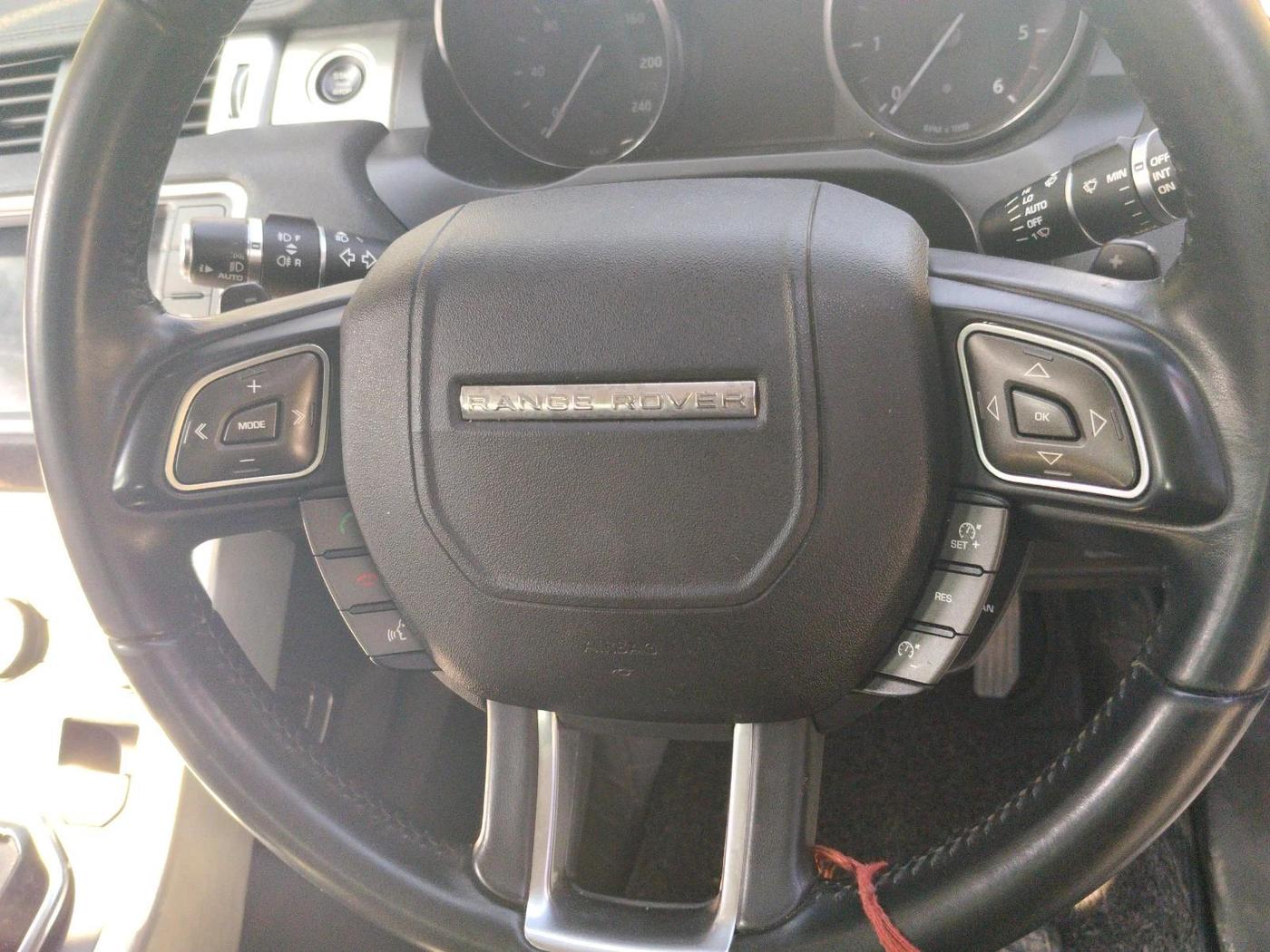 2017 Landrover Range Rover Evoque 2.0 DIESEL S, Diesel, Automatic, 1,01,624 km, interior