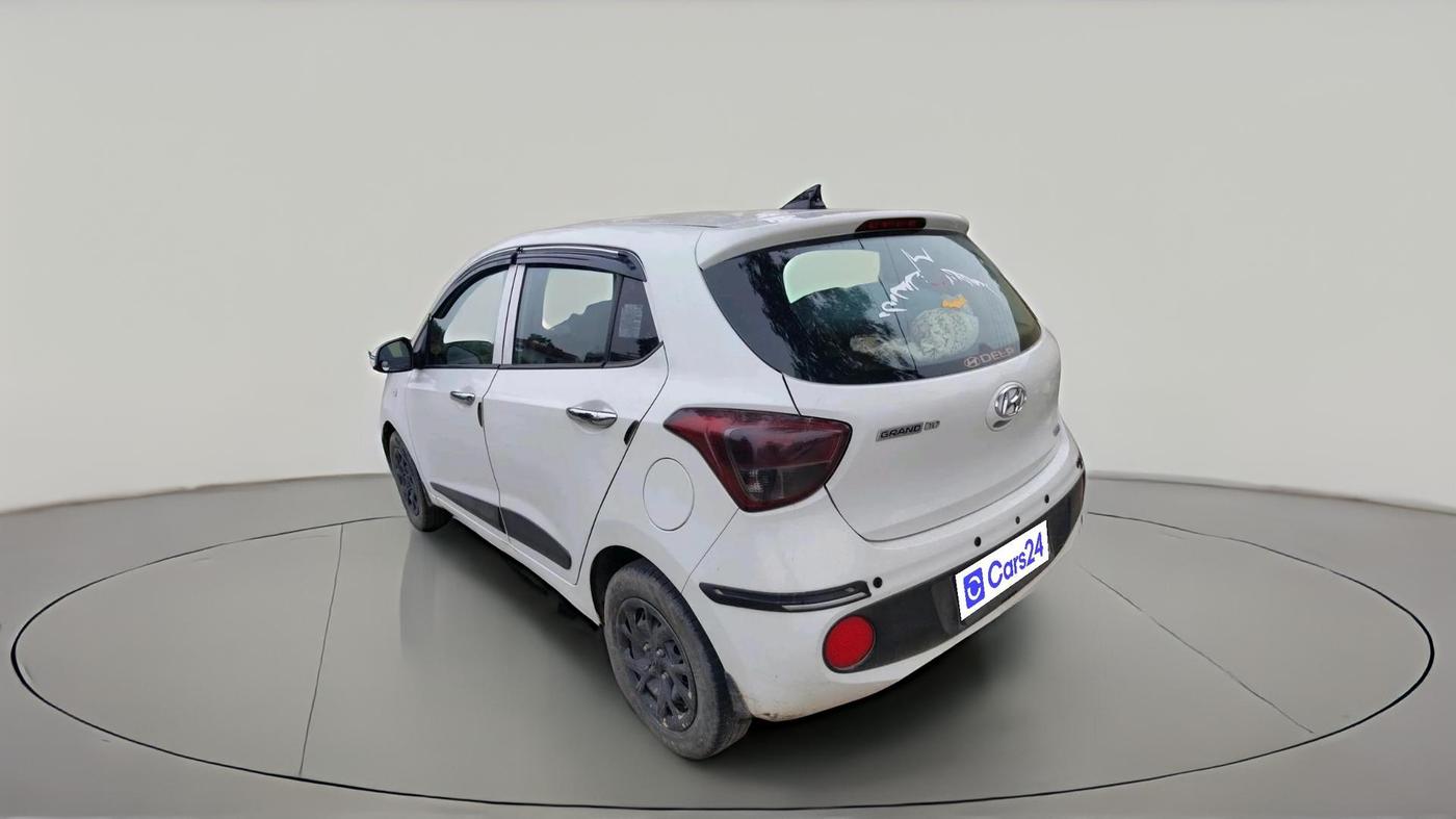 2017 Hyundai Grand i10 MAGNA 1.2 KAPPA VTVT, CNG, Manual, 1,09,896 km, exterior