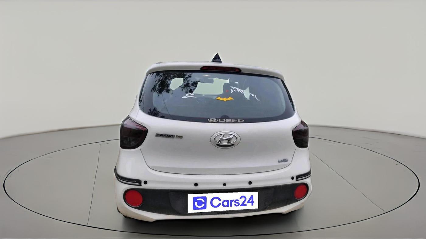 2017 Hyundai Grand i10 MAGNA 1.2 KAPPA VTVT, CNG, Manual, 1,09,896 km, exterior
