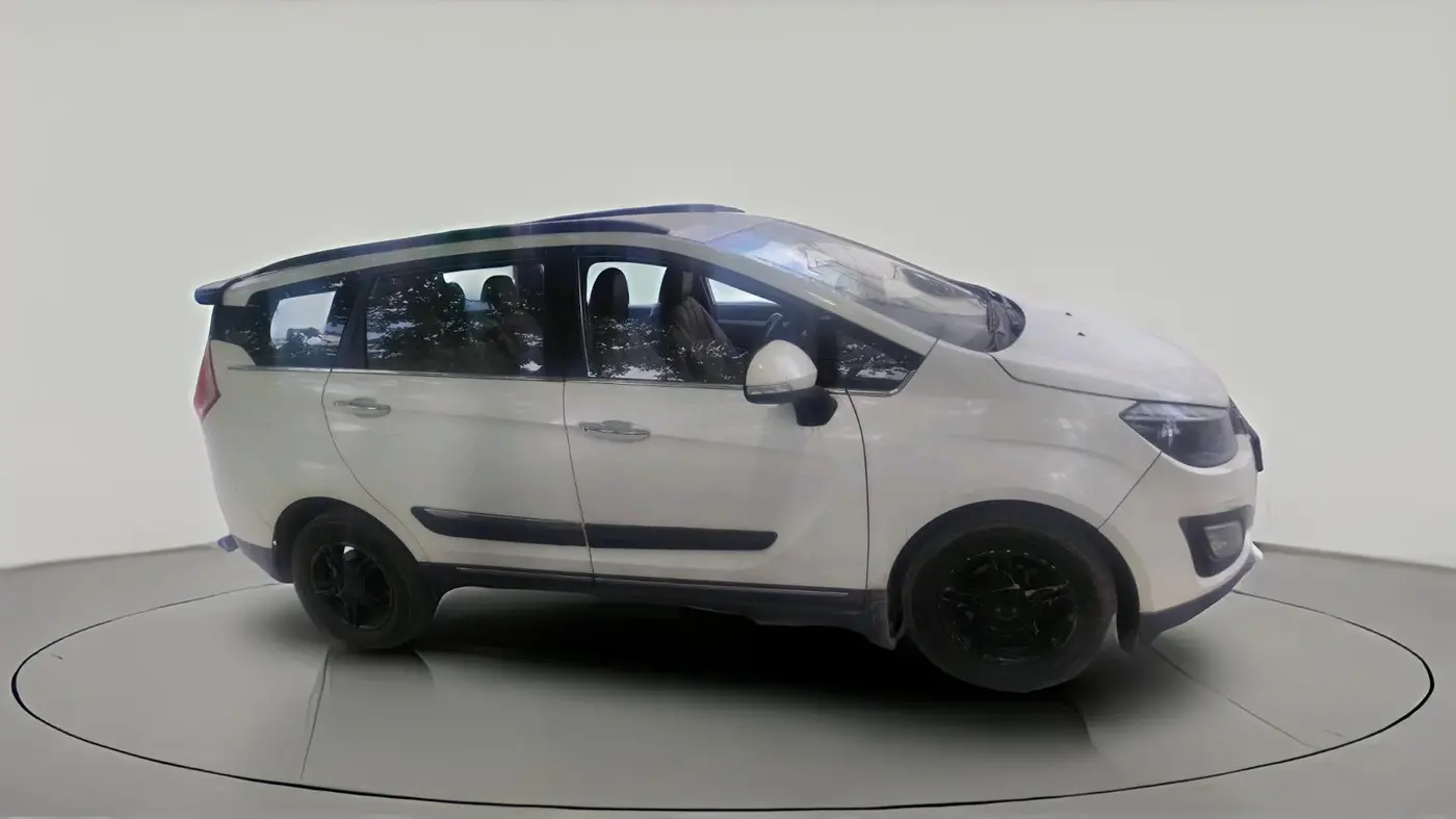 2018 Mahindra MARAZZO M6 8 STR, Diesel, Manual, 1,38,715 km, exterior