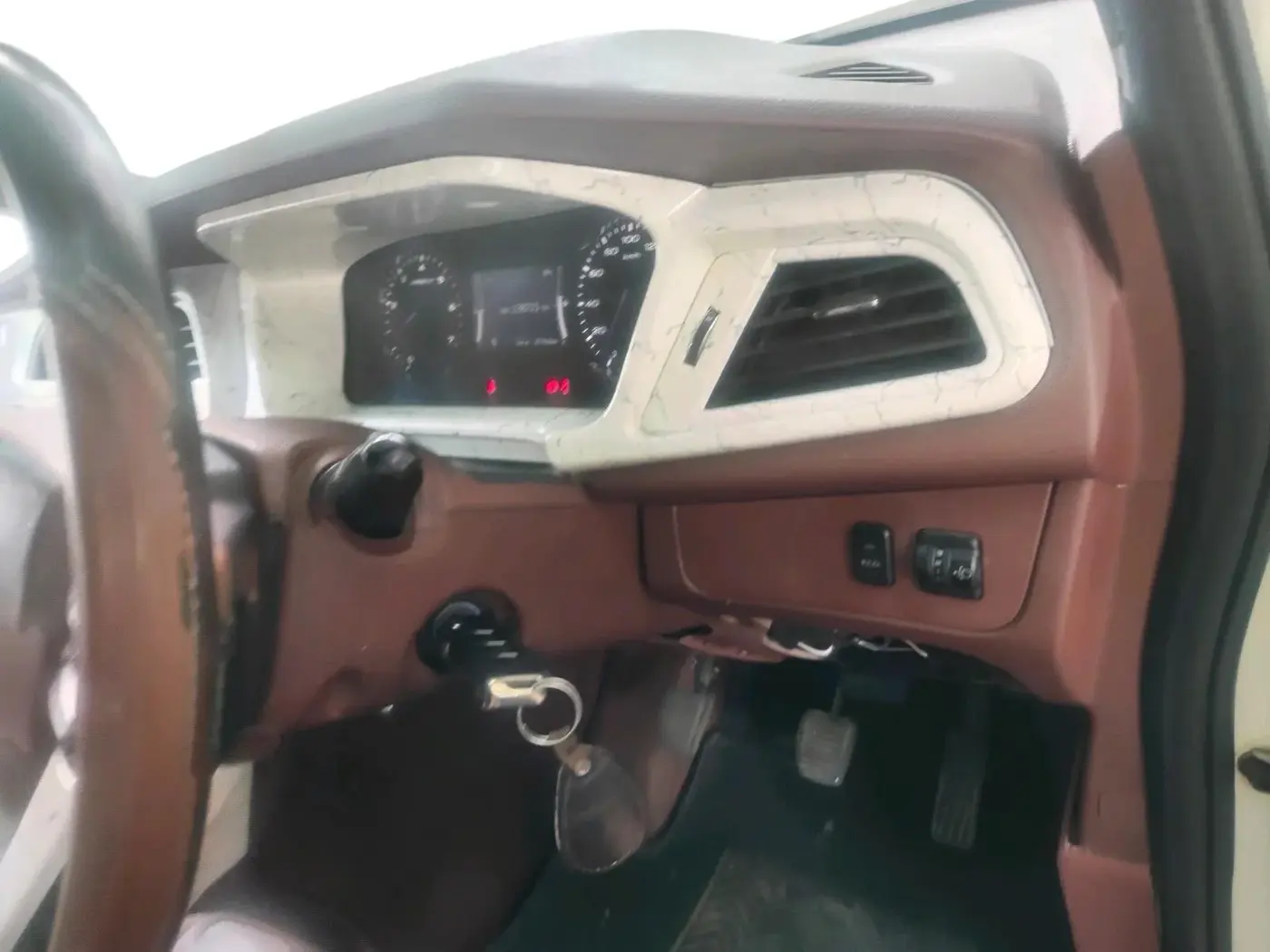 2018 Mahindra MARAZZO M6 8 STR, Diesel, Manual, 1,38,715 km, interior