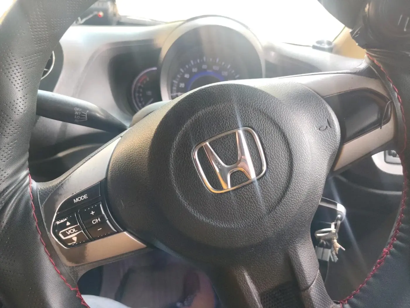 2015 Honda Amaze 1.2L I-VTEC S, CNG, Manual, 85,633 km, interior