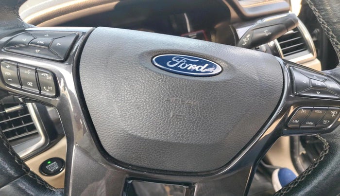 2020 Ford Endeavour TITANIUM PLUS 2.0 4X4 AT SUNROOF, Diesel, Automatic, 1,32,051 km, interior