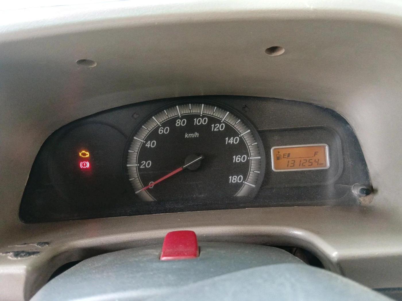2013 Maruti Eeco 5 STR WITH A/C+HTR, CNG, Manual, 1,31,254 km, interior