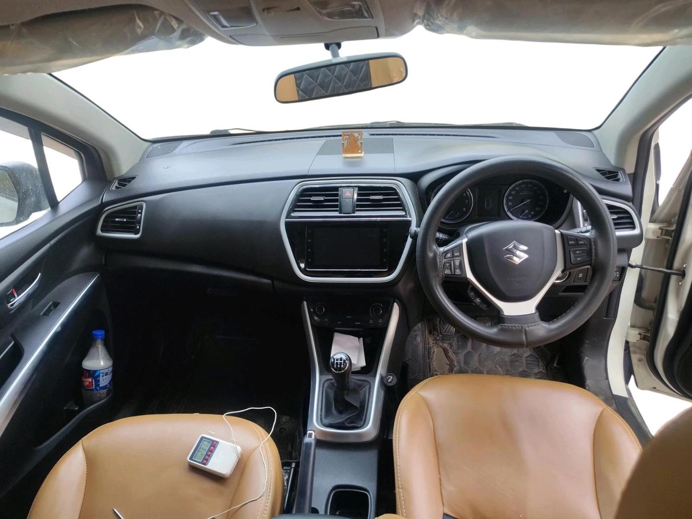 2022 Maruti S Cross ZETA 1.5, Petrol, Manual, 31,947 km, interior