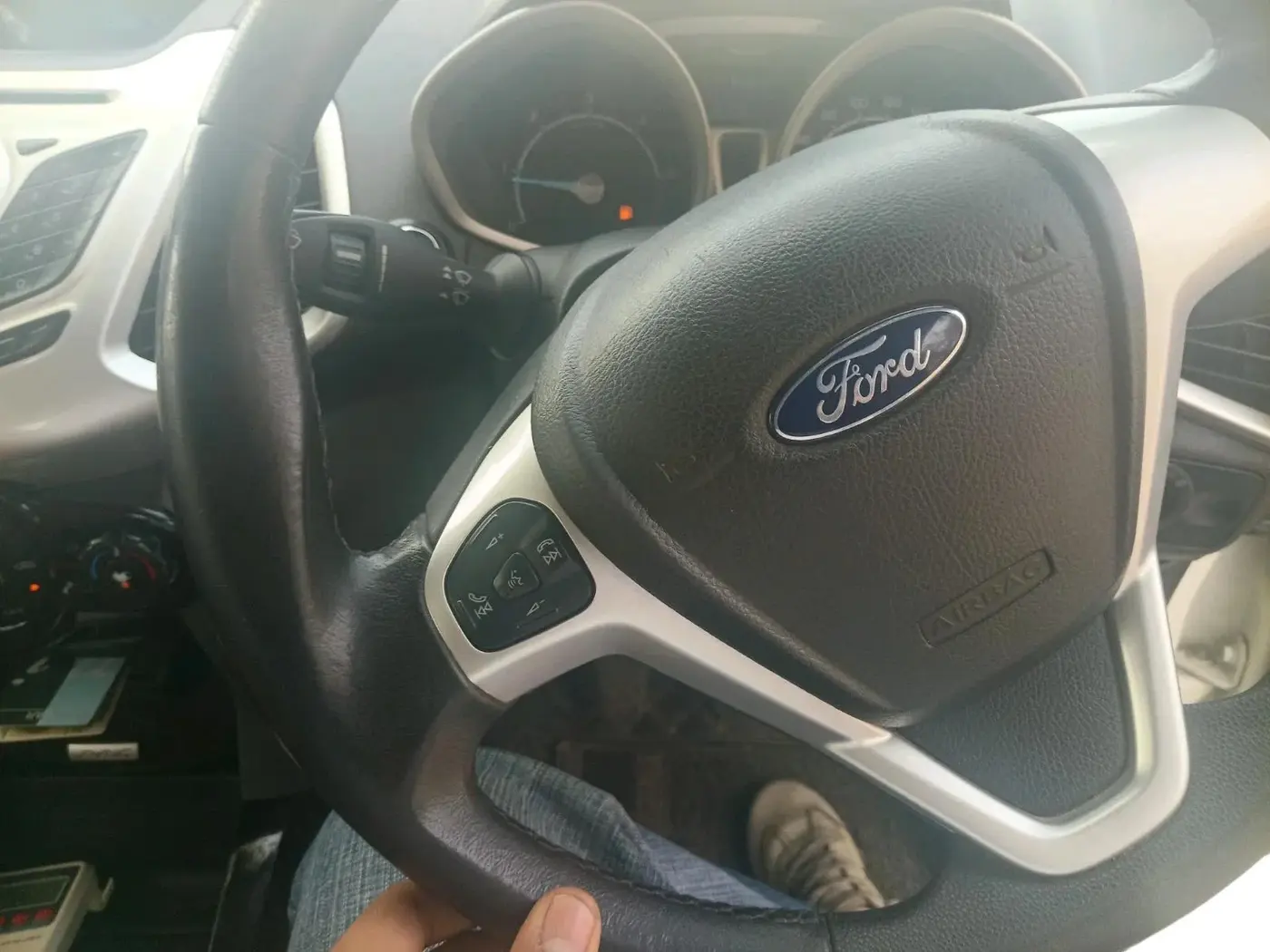 2016 Ford Ecosport TITANIUM 1.5L DIESEL, Diesel, Manual, 1,16,122 km, interior