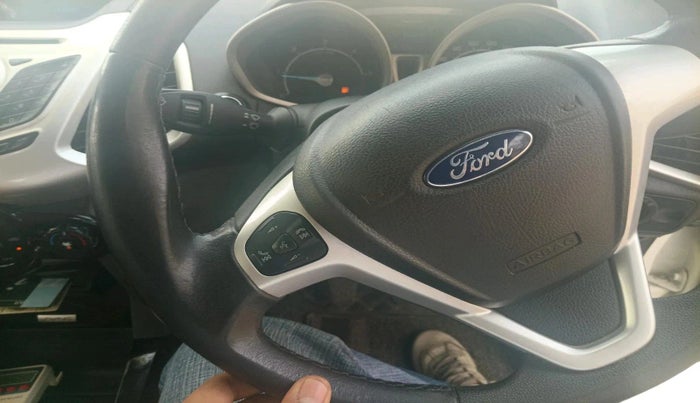 2016 Ford Ecosport TITANIUM 1.5L DIESEL, Diesel, Manual, 1,16,122 km, interior