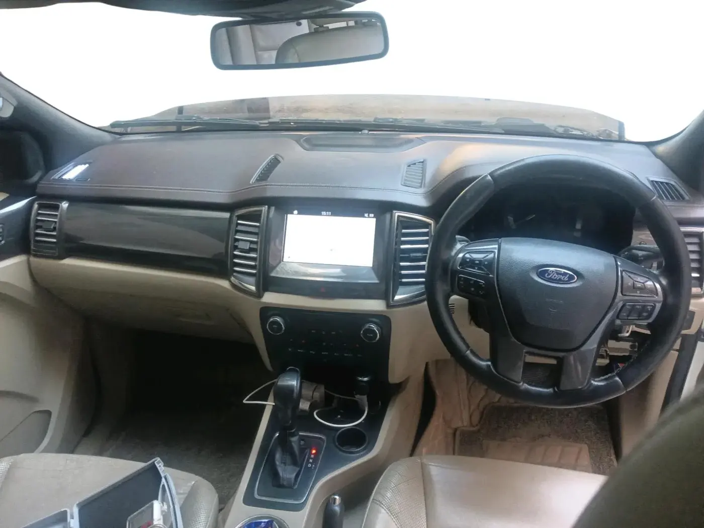 2018 Ford Endeavour TITANIUM 2.2 4X2 AT, Diesel, Automatic, 99,075 km, interior