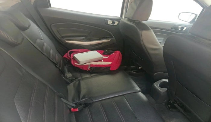 2017 Ford Ecosport TITANIUM 1.5L DIESEL, Diesel, Manual, 1,38,424 km, interior