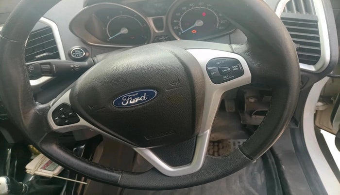 2017 Ford Ecosport TITANIUM 1.5L DIESEL, Diesel, Manual, 1,38,424 km, interior