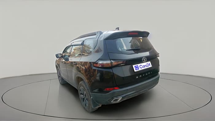 2023 Tata Safari XZA PLUS DARK EDITION, Diesel, Automatic, 1,43,951 km, exterior
