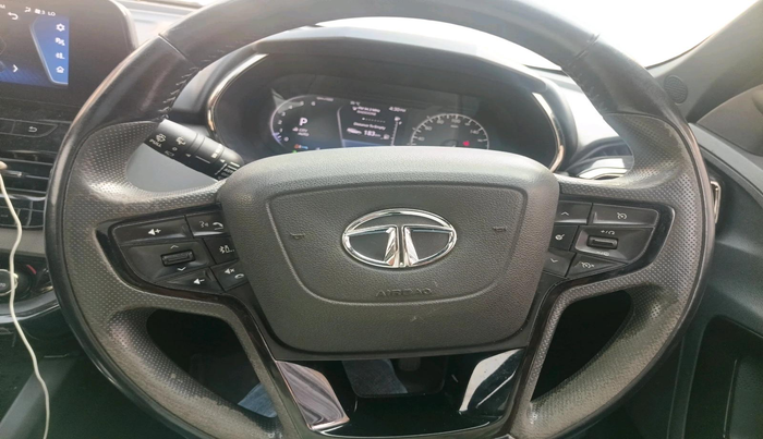 2023 Tata Safari XZA PLUS DARK EDITION, Diesel, Automatic, 1,43,951 km, interior