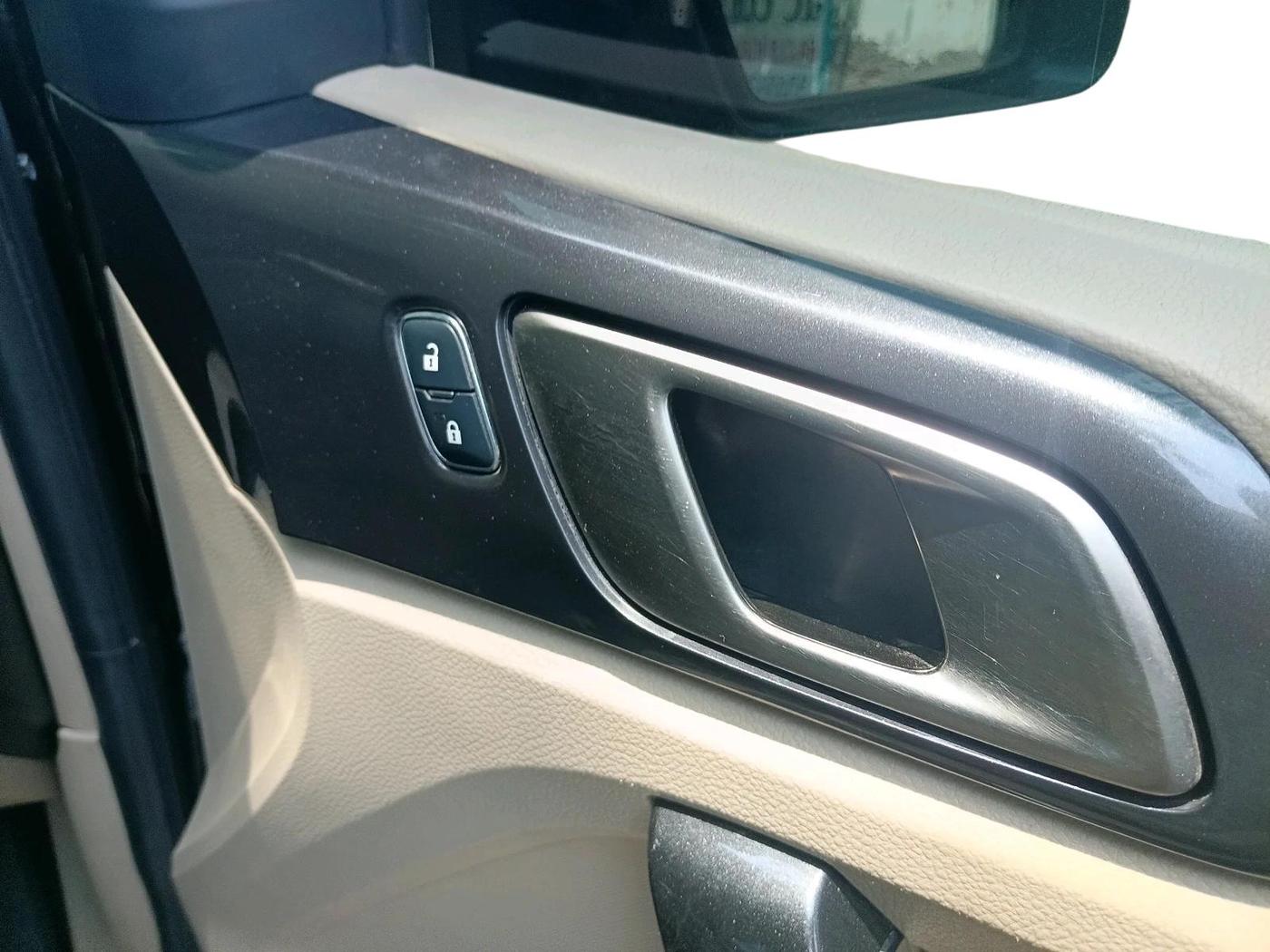 2021 Ford Endeavour TITANIUM PLUS 2.0 4X2 AT SUNROOF, Diesel, Automatic, 97,752 km, interior