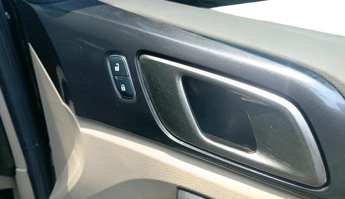 2021 Ford Endeavour TITANIUM PLUS 2.0 4X2 AT SUNROOF, Diesel, Automatic, 97,752 km, interior