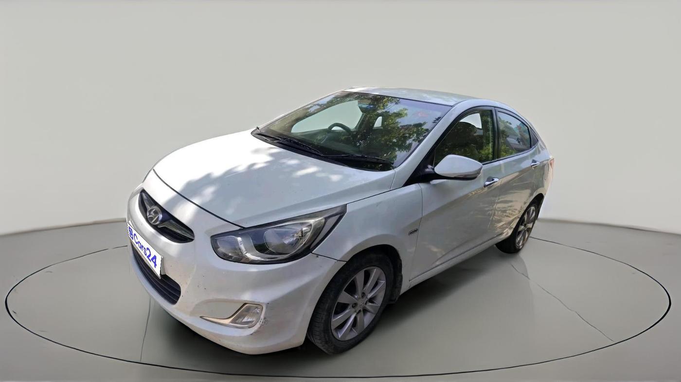 2012 Hyundai Verna FLUIDIC 1.6 CRDI SX OPT, Diesel, Manual, 84,224 km, exterior